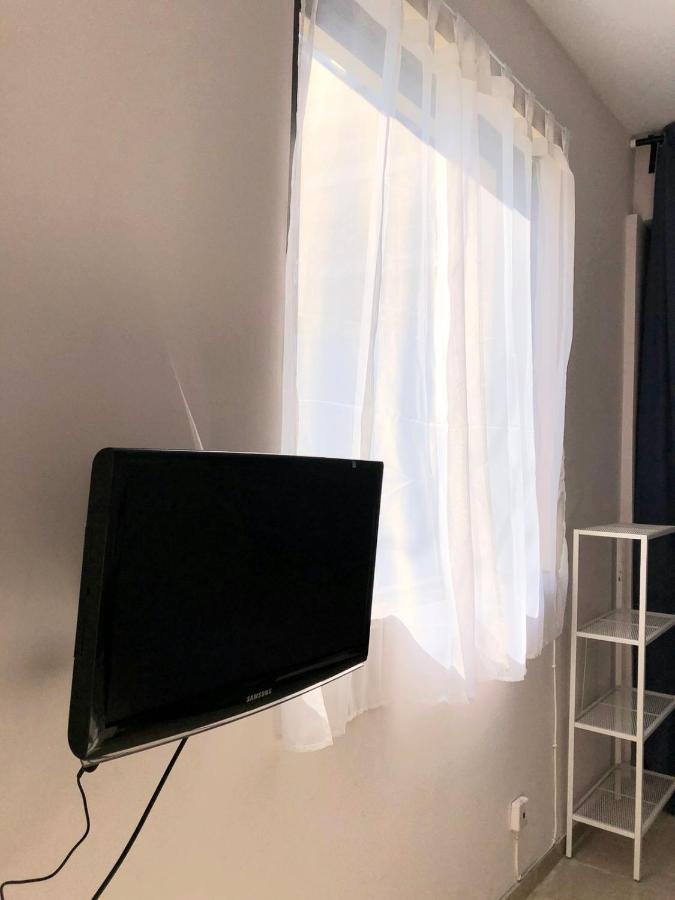 Lysandros Apartments In Athens, Near The Metro Екстериор снимка